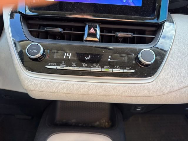 Used 2023 Toyota Corolla LE image 24