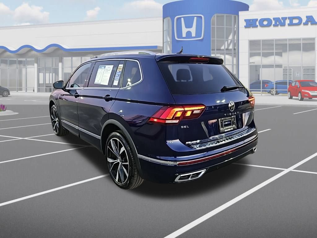 Used 2024 Volkswagen Tiguan SEL R-Line image 6