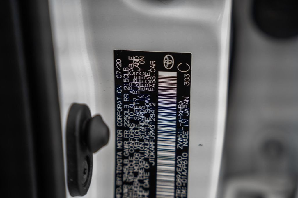 Certified 2021 Toyota Prius FWD image 43
