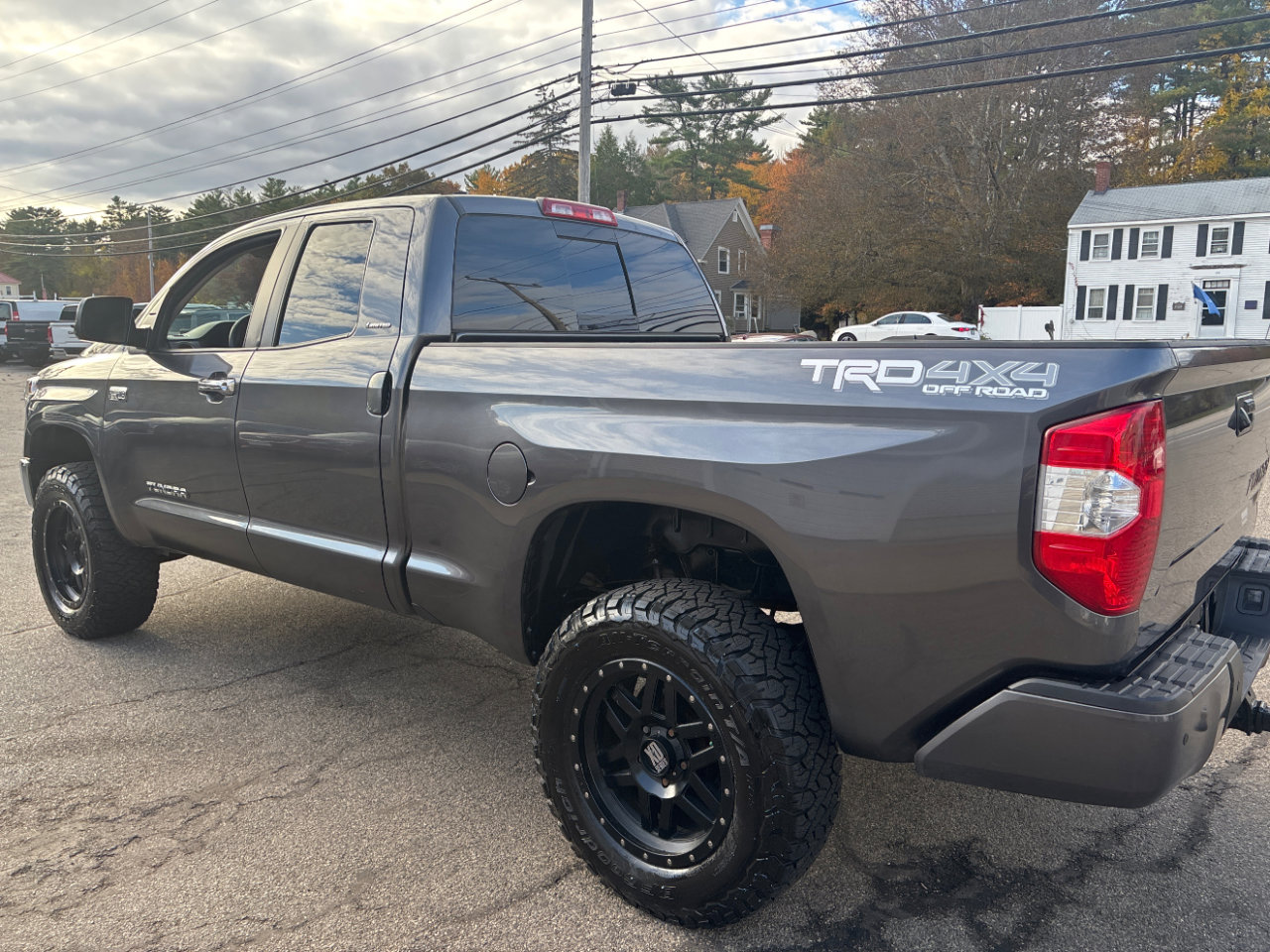 Used 2019 Toyota Tundra Limited image 3