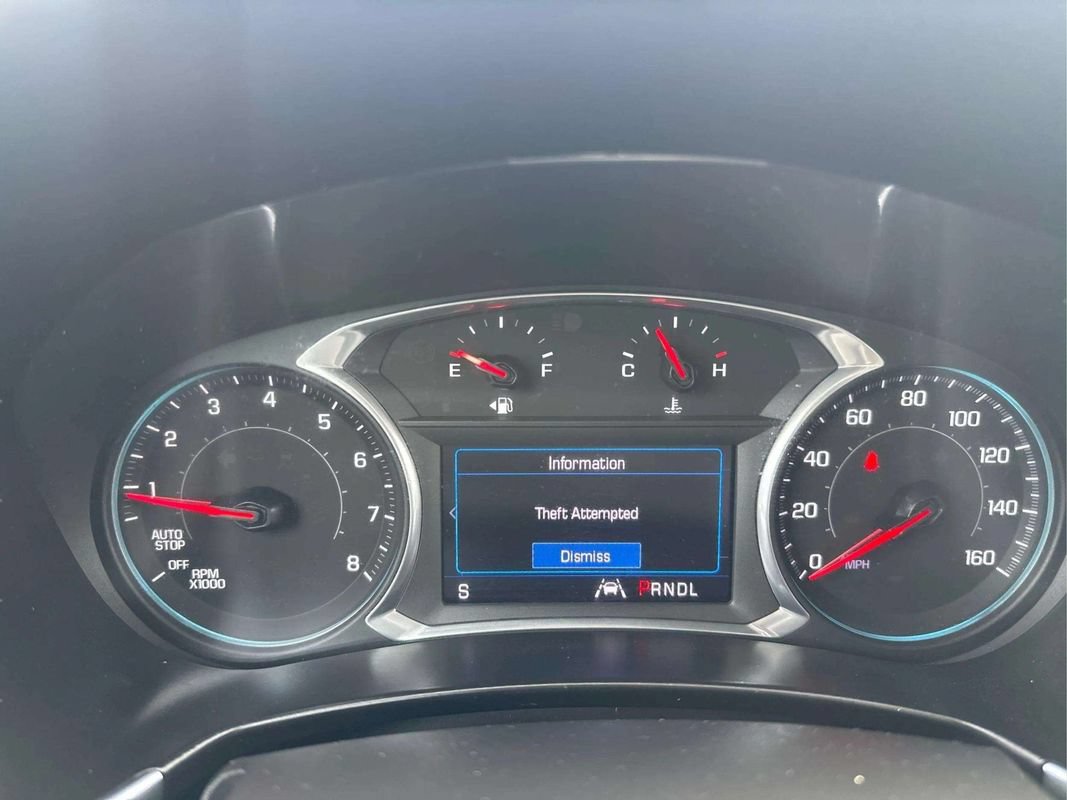 Used 2020 Chevrolet Equinox LT w/ Driver Convenience Package AWD/4WD image 19