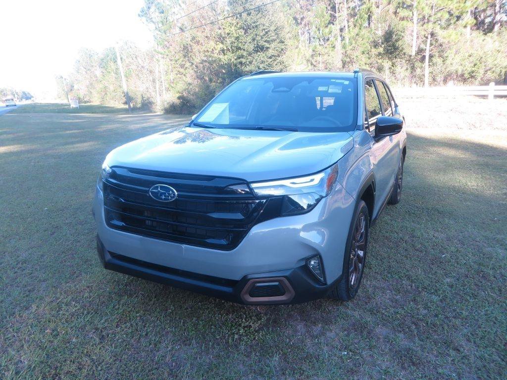Used 2025 Subaru Forester Sport AWD/4WD image 2
