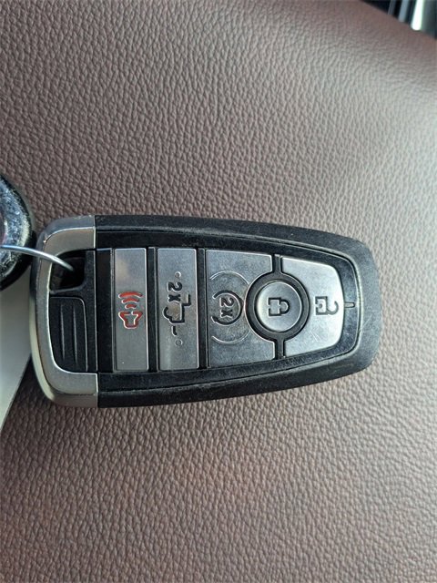 Used 2022 Ford F150 Lariat w/ Equipment Group 502A High image 33