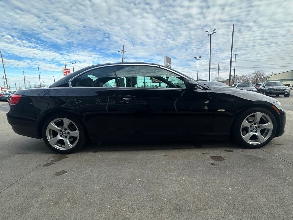 Used 2009 BMW 328i Convertible image 9