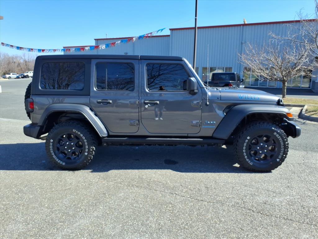 Used 2023 Jeep Wrangler Unlimited w/ Cold Weather Group AWD/4WD image 3