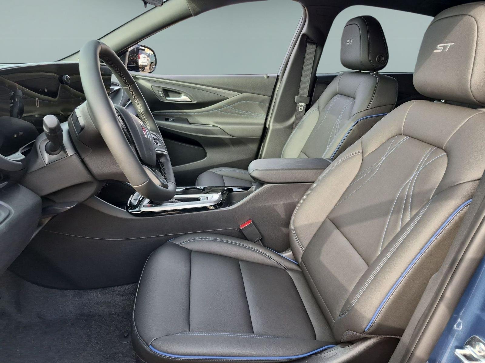 New 2026 Buick Envista Sport Touring w/ Convenience I Package FWD image 19