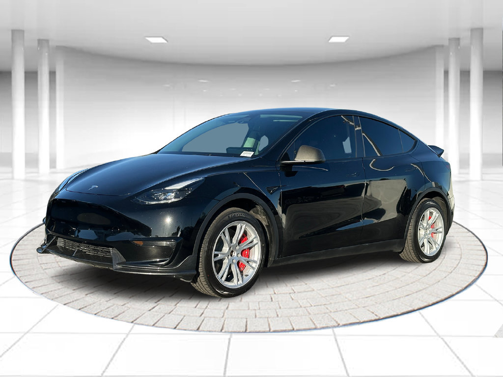 Used 2024 Tesla Model Y Long Range AWD/4WD image 1