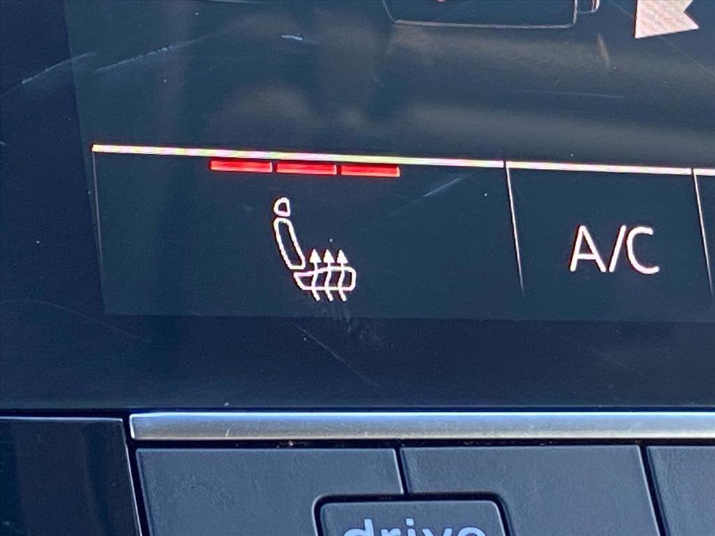 Used 2023 Audi Q7 3.0T Premium w/ Convenience Package image 15