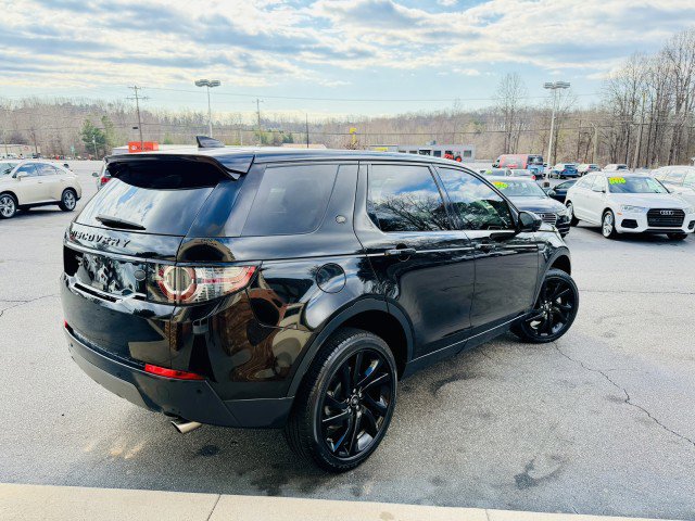 Used 2018 Land Rover Discovery Sport HSE Luxury image 4