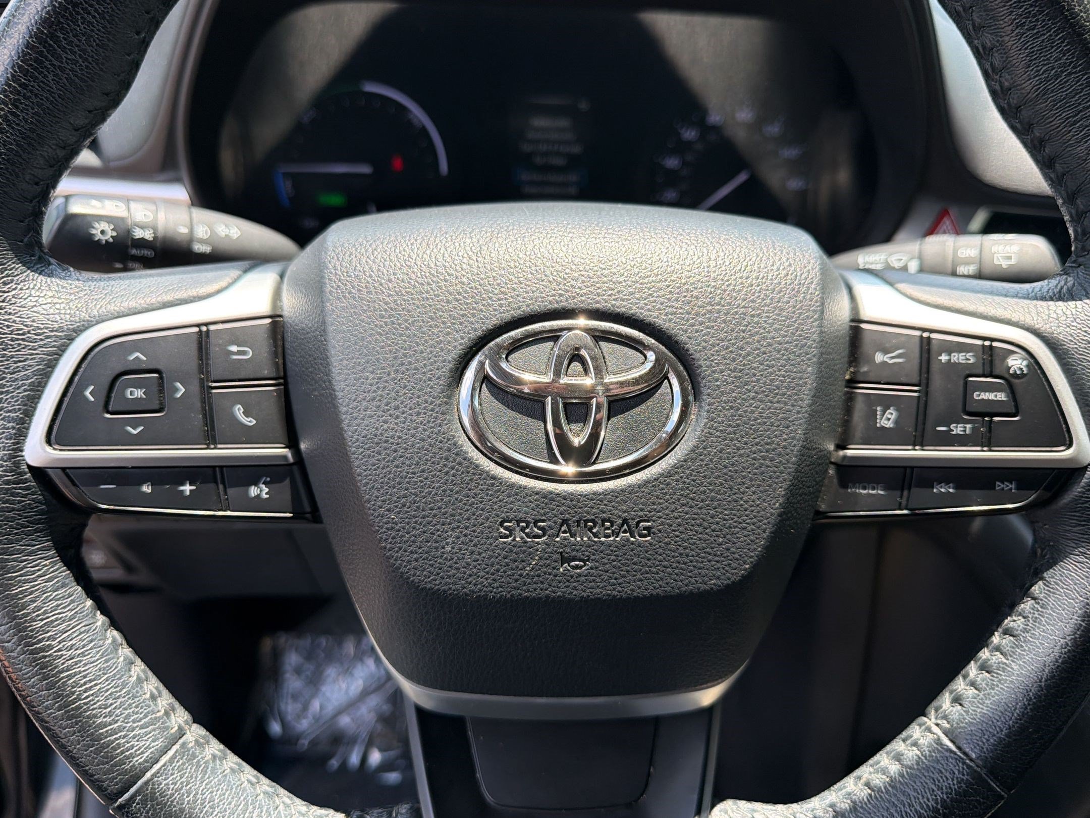 Used 2022 Toyota Sienna XLE FWD image 11