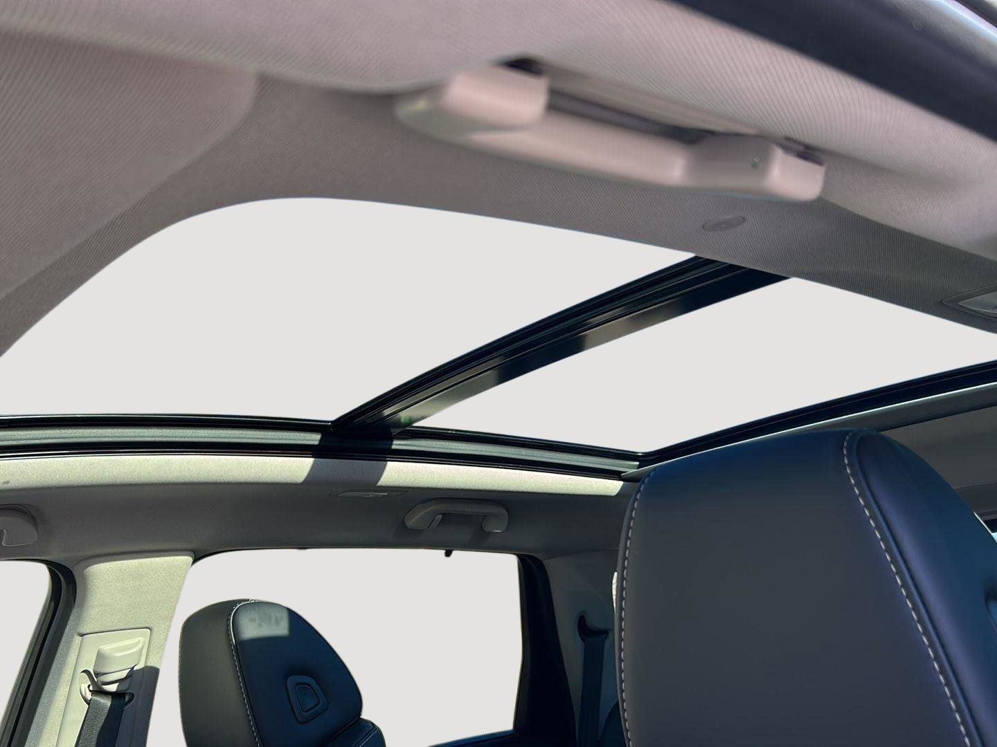 Used 2023 Acura MDX SH-AWD w/ Technology Package image 22