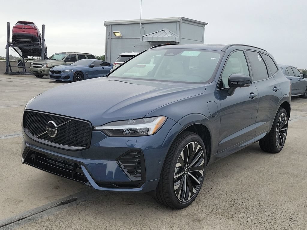 New 2026 Volvo XC60 T8 Ultra w/ Protection Package Premier AWD/4WD image 4