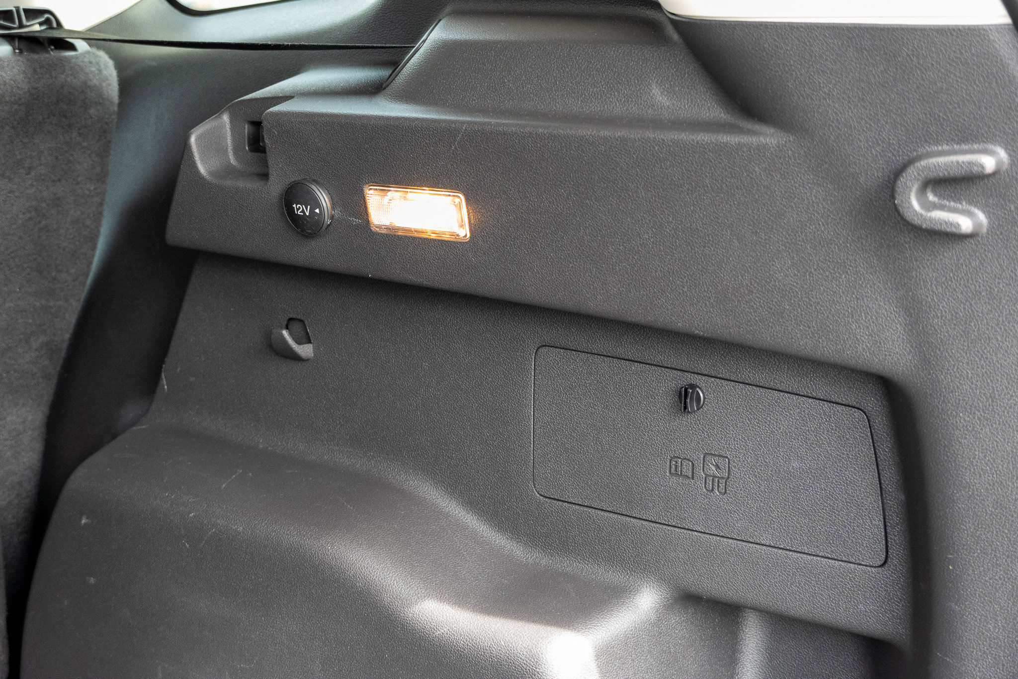 Used 2017 Ford Escape SE w/ Equipment Group 201A image 23