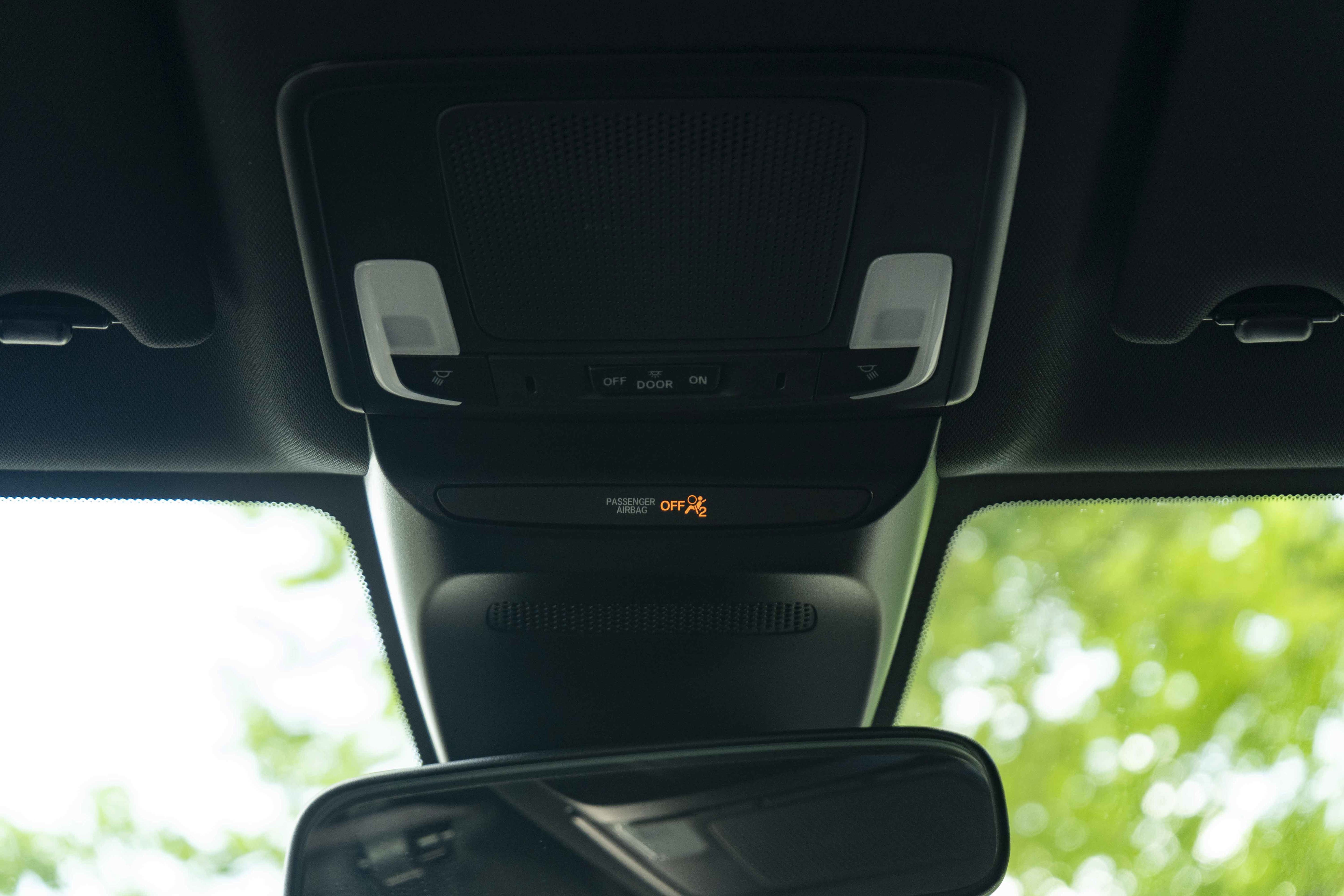 Certified 2025 Honda HR-V Sport image 36