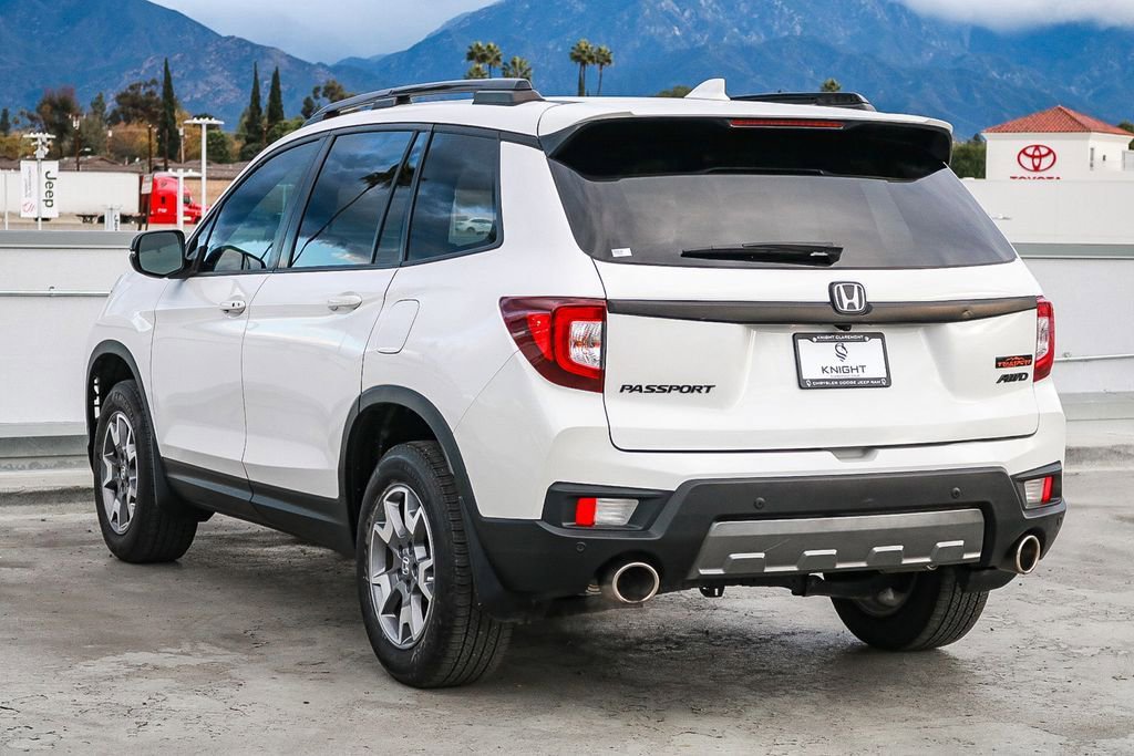 Used 2023 Honda Passport TrailSport image 9