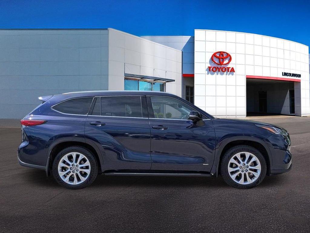 Used 2023 Toyota Highlander Limited AWD/4WD image 4