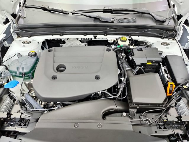 New 2026 Volvo XC40 B5 Ultra w/ Protection Package Premier AWD/4WD image 32
