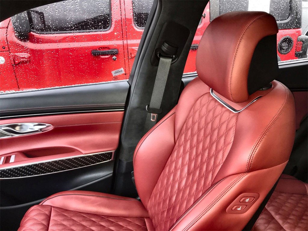 Used 2025 Genesis GV70 3.5T Sport w/ Sport Prestige Package image 24