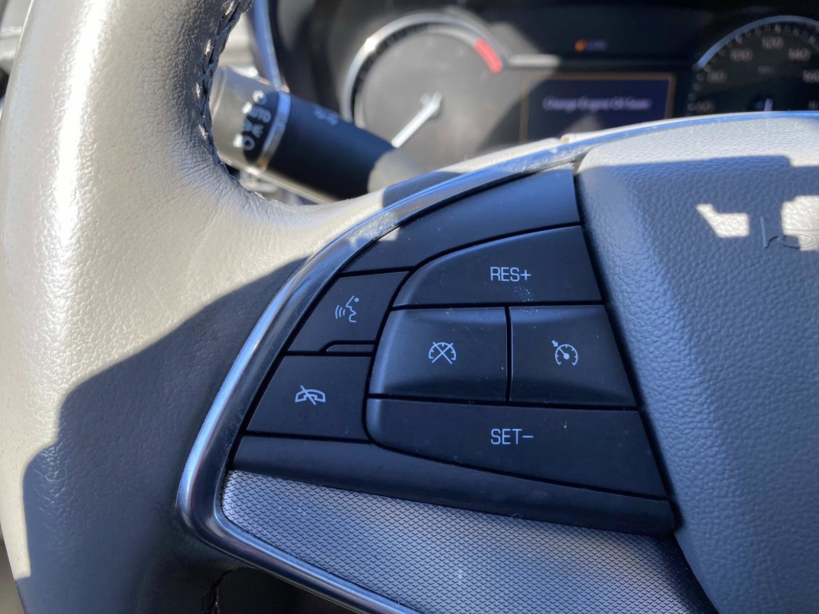 Used 2021 Cadillac XT5 Premium Luxury image 17