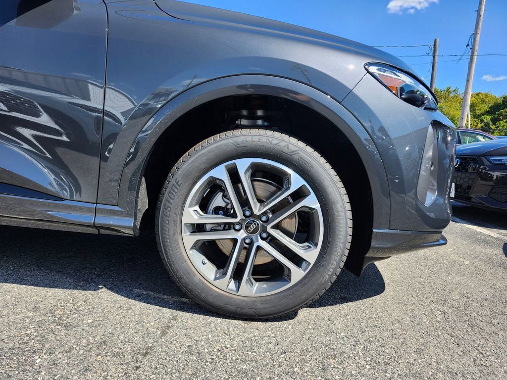 New 2025 Audi Q5 Premium image 18
