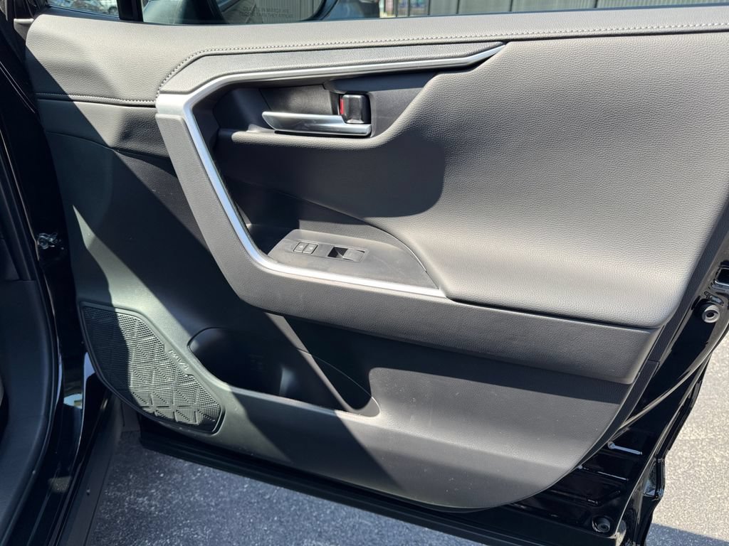New 2025 Toyota RAV4 Limited w/ Weather Package AWD/4WD image 18