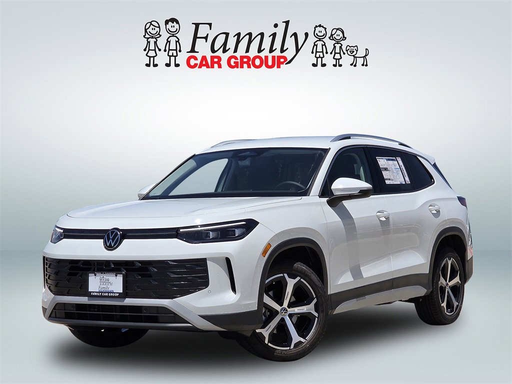 New 2025 Volkswagen Tiguan SE