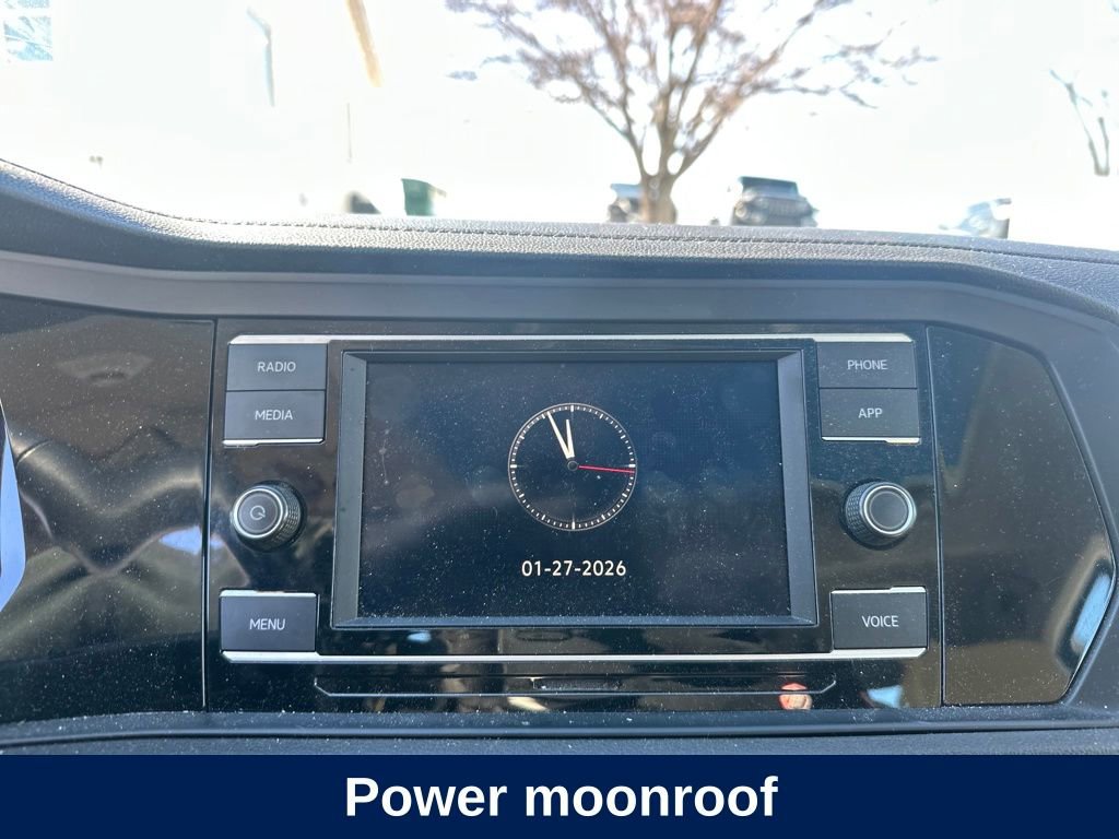 Used 2020 Volkswagen Jetta SE w/ SE Cold Weather Package image 14