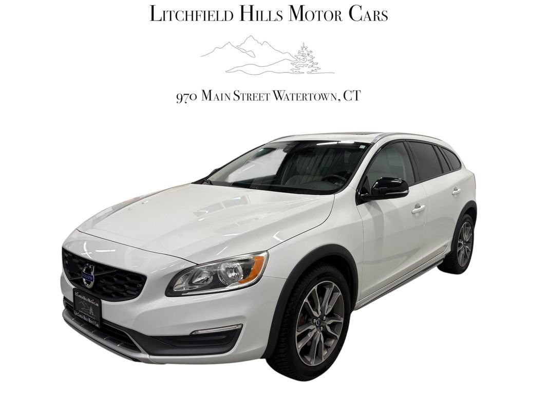 Used 2015 Volvo V60 T5 Cross Country w/ Convenience Package