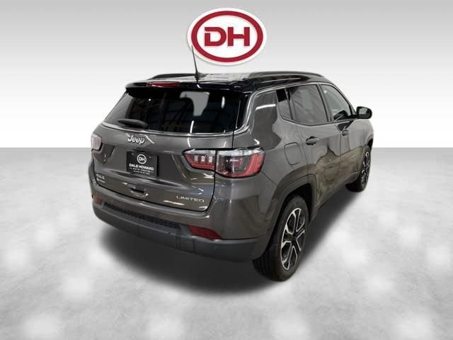 Used 2024 Jeep Compass Limited image 13