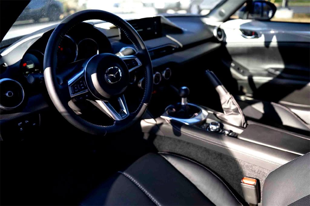 New 2025 MAZDA MX-5 Miata Grand Touring w/ Weather Package image 10