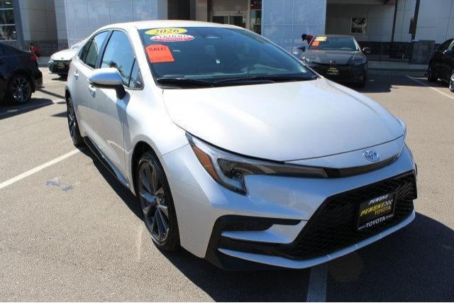 Certified 2026 Toyota Corolla SE FWD image 3