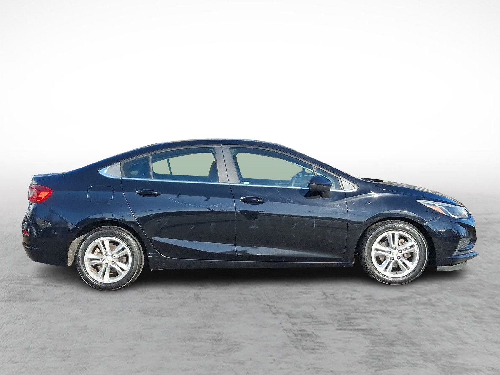 Used 2016 Chevrolet Cruze LT FWD image 7