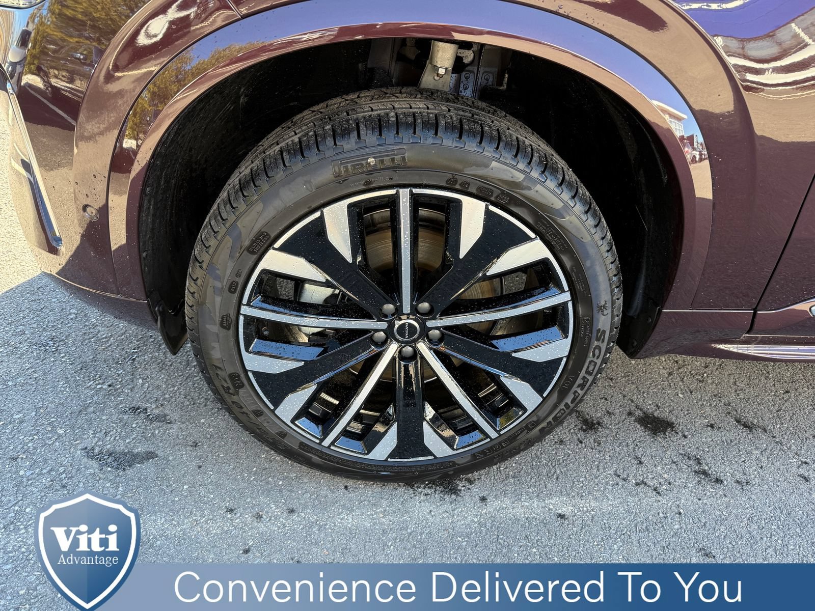 New 2026 Volvo XC90 B5 Plus w/ Protection Package Premier AWD/4WD image 10