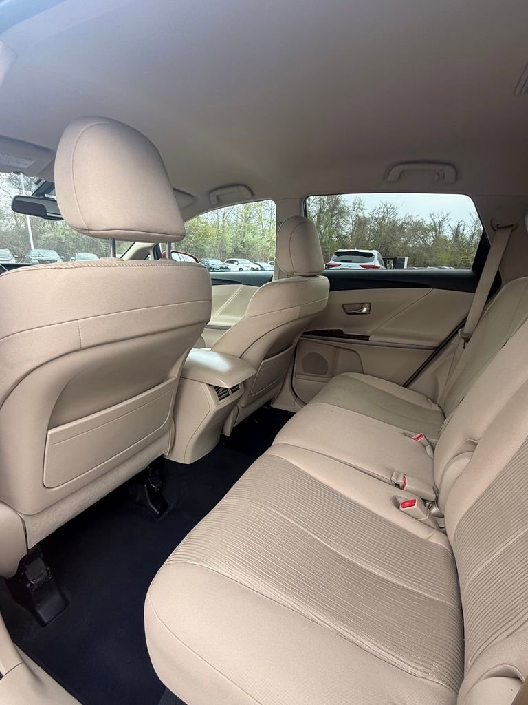 Used 2015 Toyota Venza LE AWD/4WD image 5