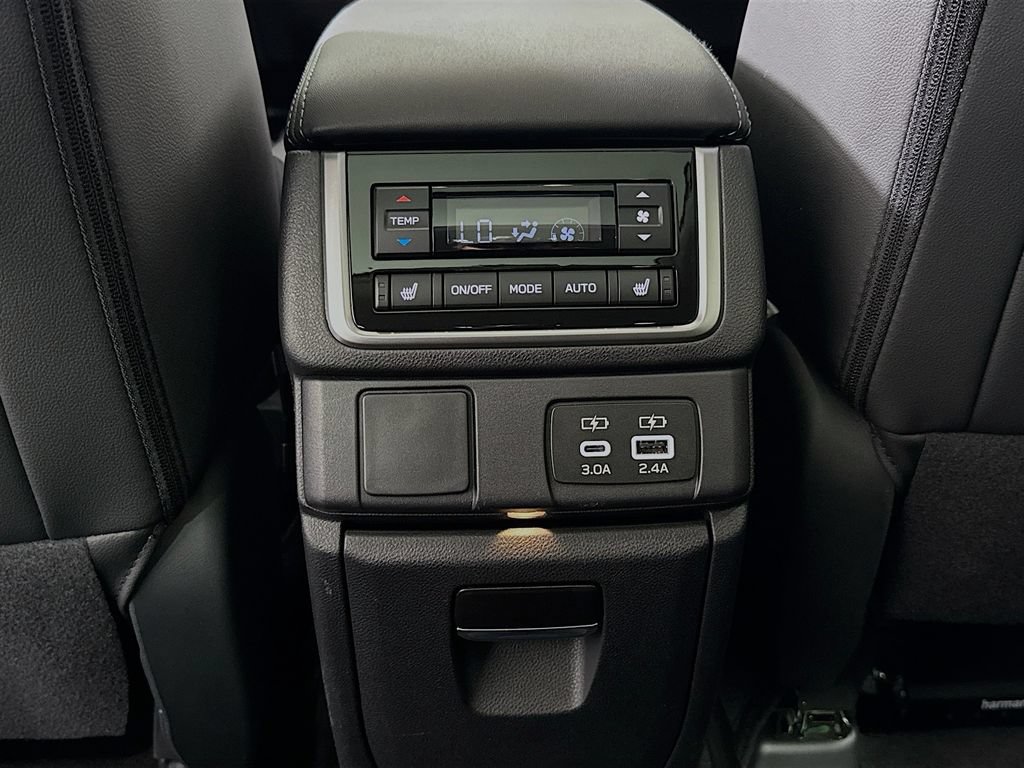 Used 2025 Subaru Ascent Limited AWD/4WD image 27