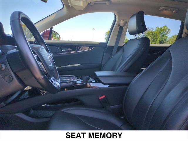 Certified 2022 Lincoln Nautilus Reserve image 22