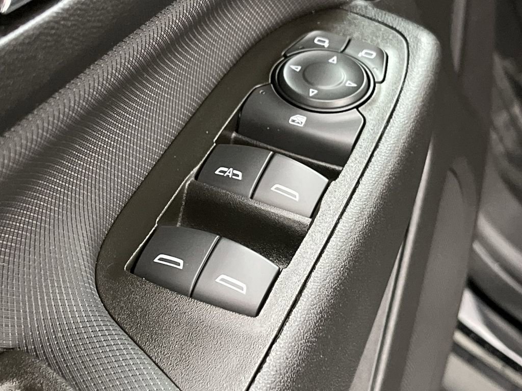 Used 2024 Chevrolet Equinox RS FWD image 13