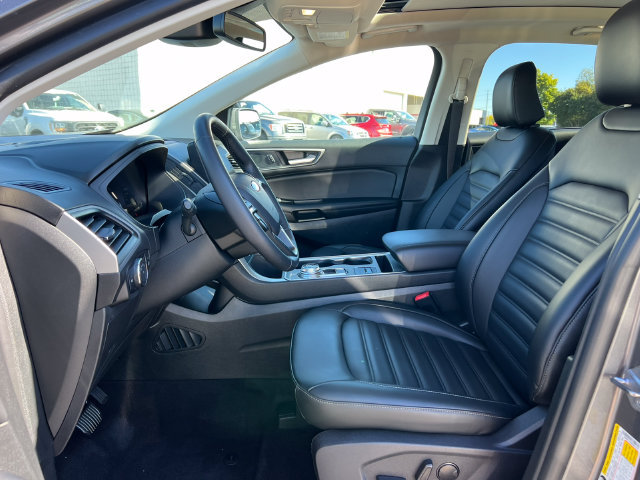 Certified 2024 Ford Edge SEL w/ Convenience Package AWD/4WD image 4