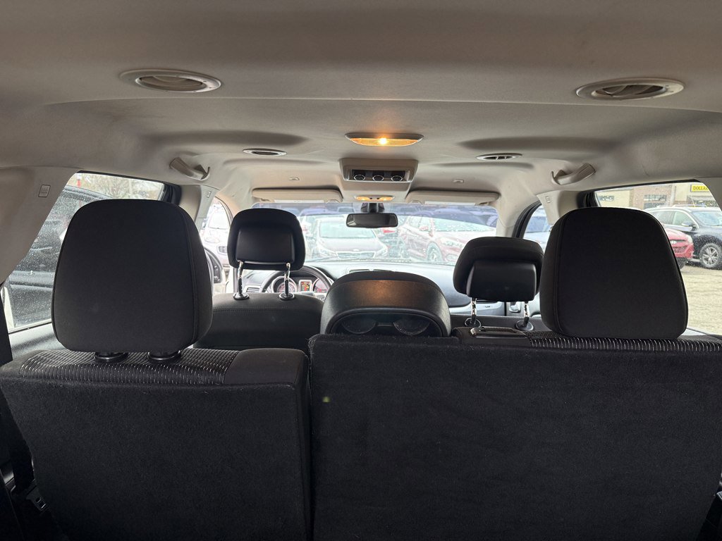 Used 2019 Dodge Journey SE w/ Connectivity Group image 18