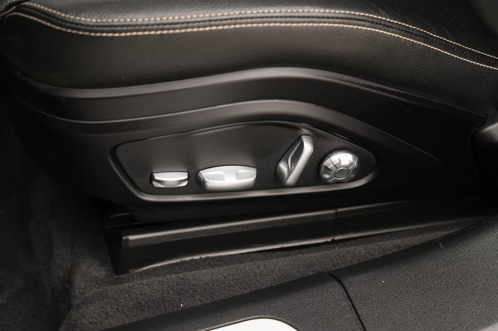 Used 2020 Porsche Panamera Edition image 15