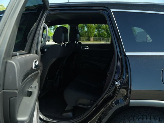 Used 2022 Jeep Grand Cherokee Laredo E RWD image 15