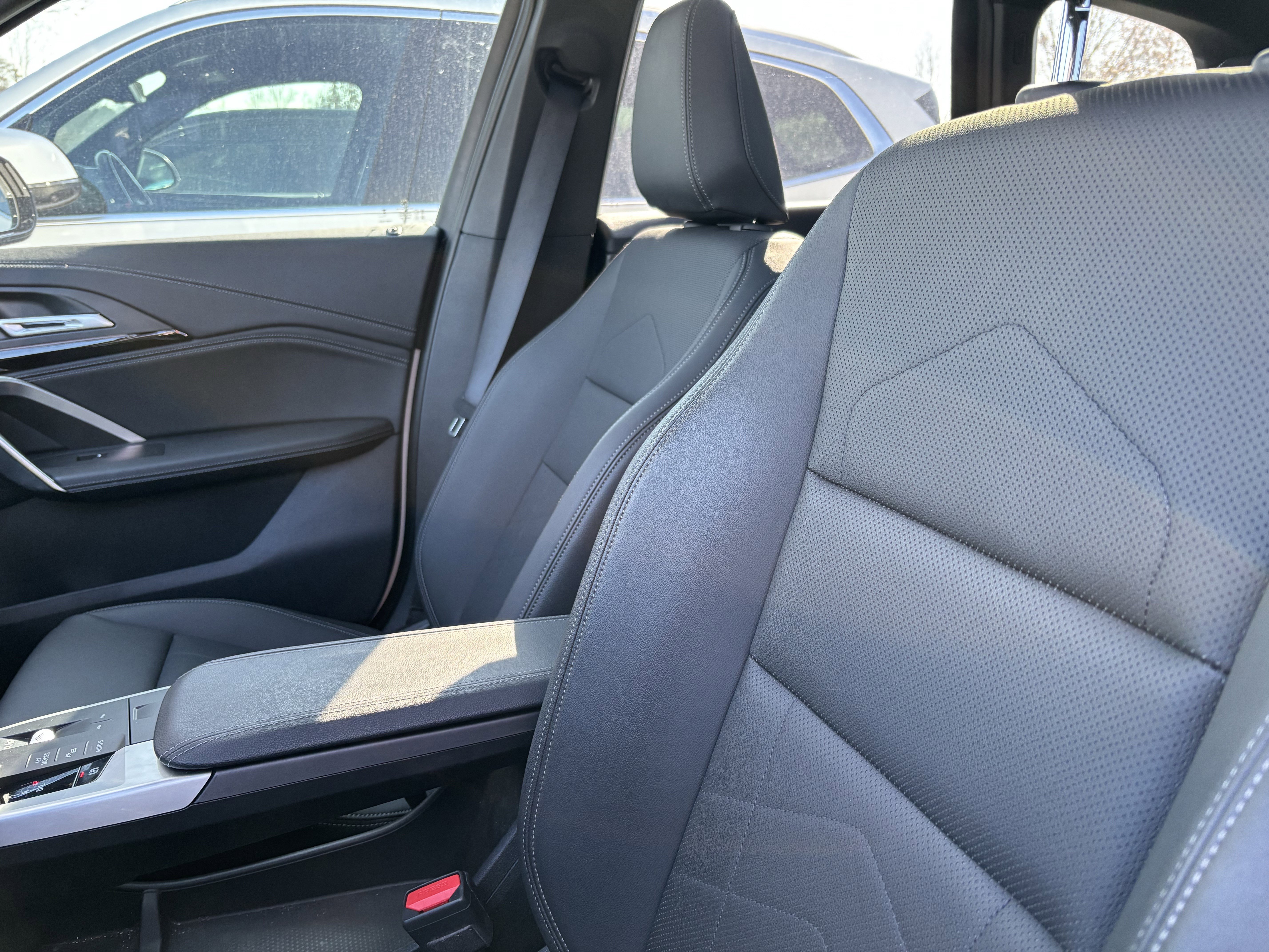 Used 2023 BMW X1 xDrive28i w/ Premium Package image 17