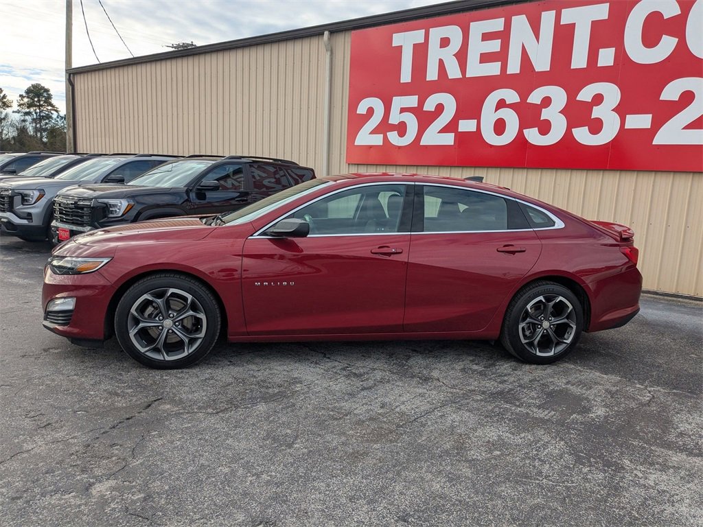 Used 2019 Chevrolet Malibu RS image 2