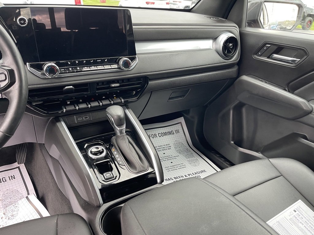 Used 2023 Chevrolet Colorado LT w/ LT Convenience Package III image 19
