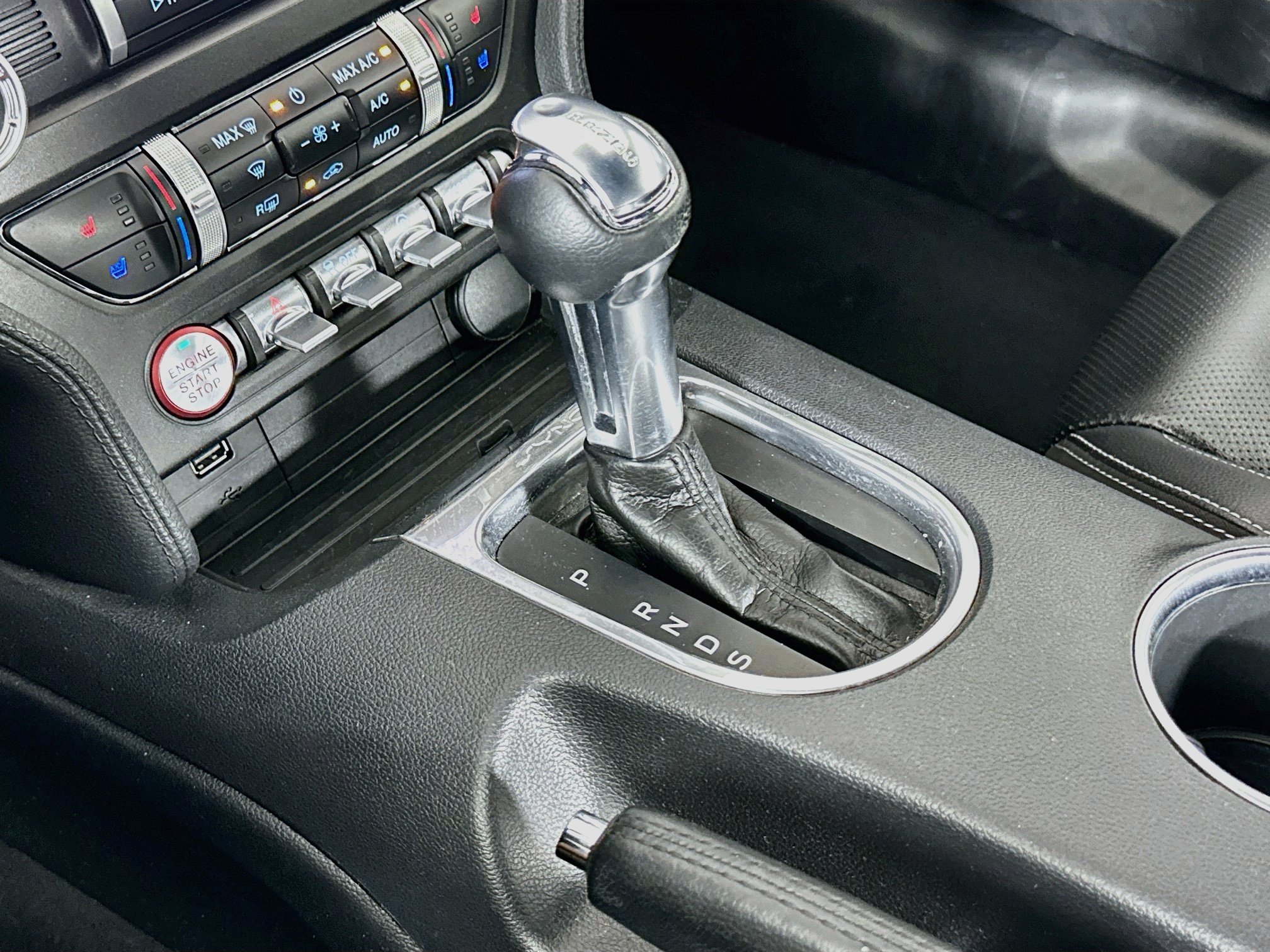 Used 2022 Ford Mustang Premium RWD image 24