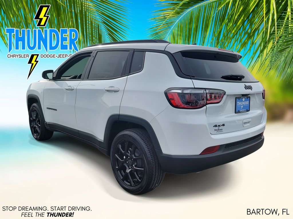 New 2025 Jeep Compass Latitude image 3