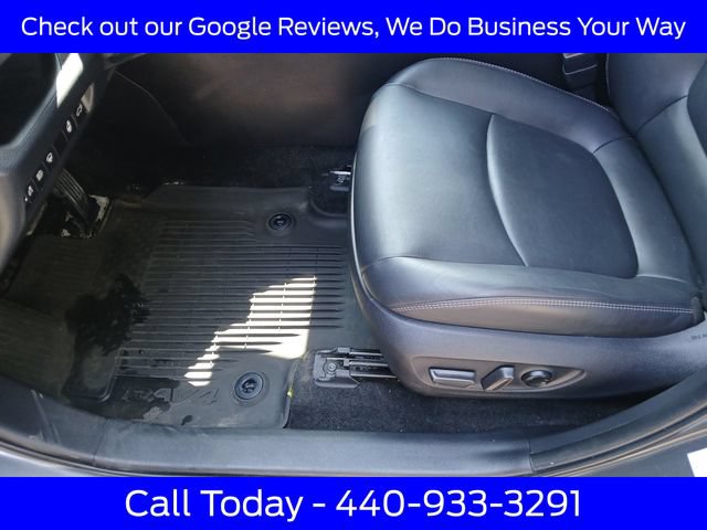 Used 2022 Toyota RAV4 XLE Premium AWD/4WD image 21