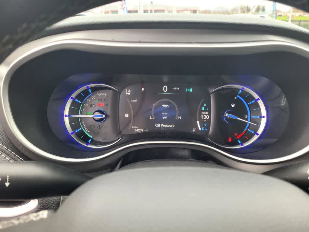 Used 2023 Chrysler Pacifica Touring-L FWD image 19