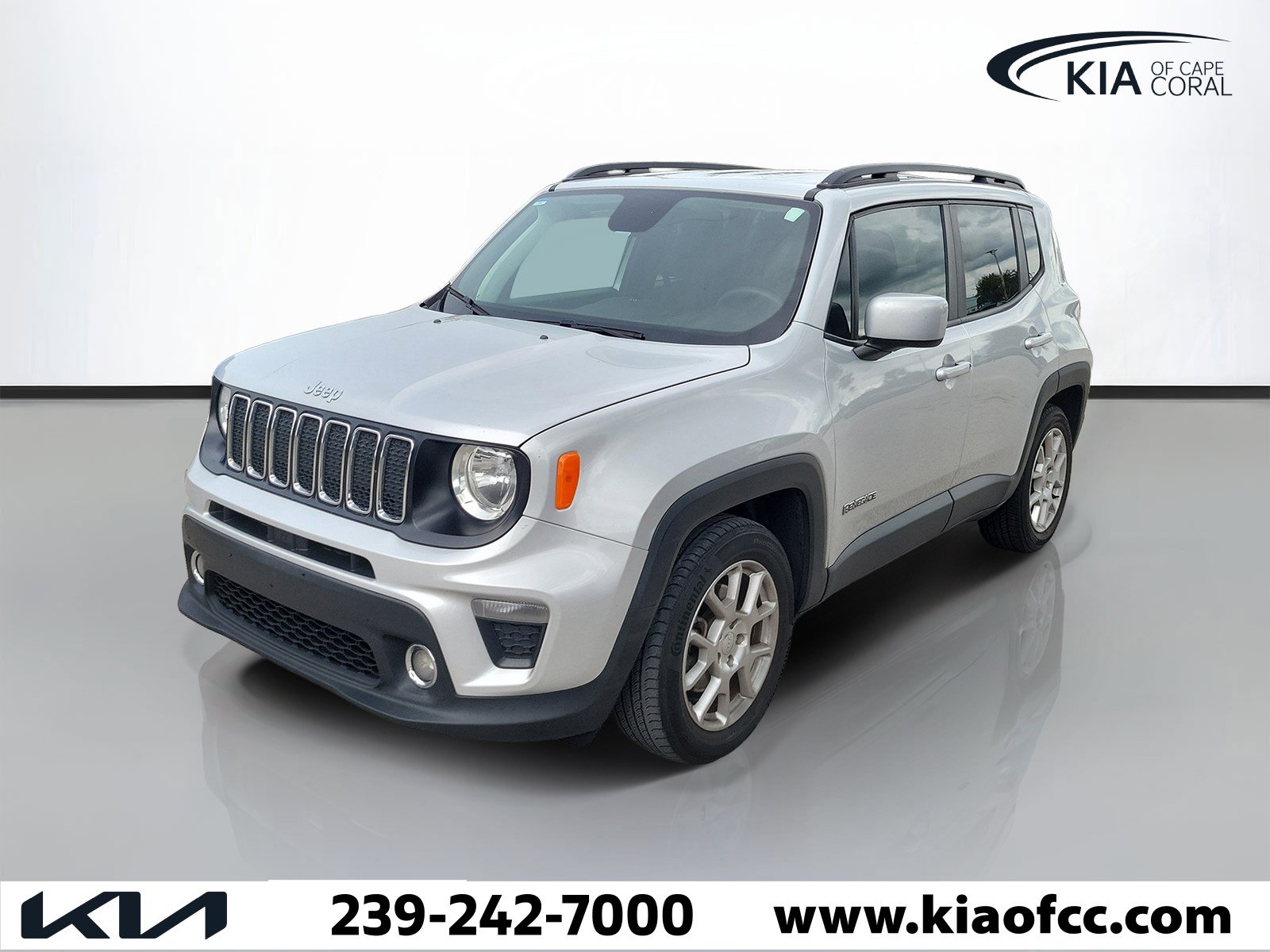 Used 2020 Jeep Renegade Latitude FWD image 3