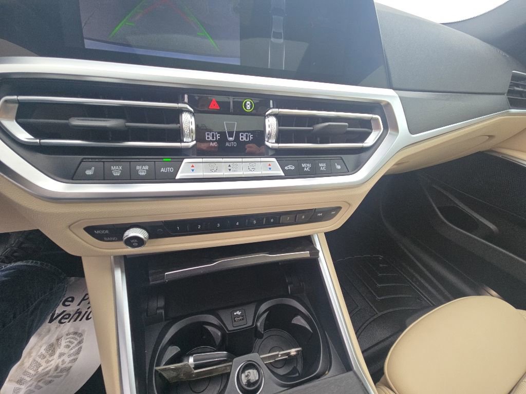 Used 2022 BMW 330i xDrive Sedan AWD/4WD image 22